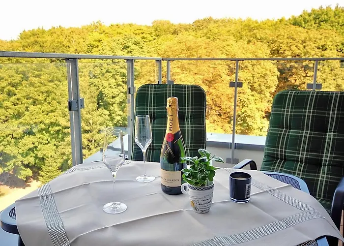 Nadmorskie Tarasy Nemo - Latarnia Morska - Port Apartamento