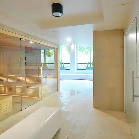 Nadmorskie Tarasy Nemo - Latarnia Morska - Port Apartment Kolobrzeg