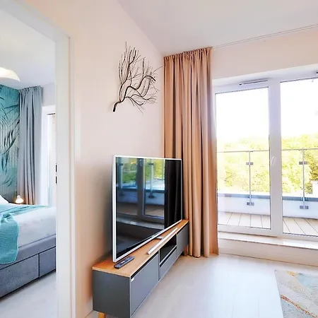 Nadmorskie Tarasy Nemo - Latarnia Morska - Port *